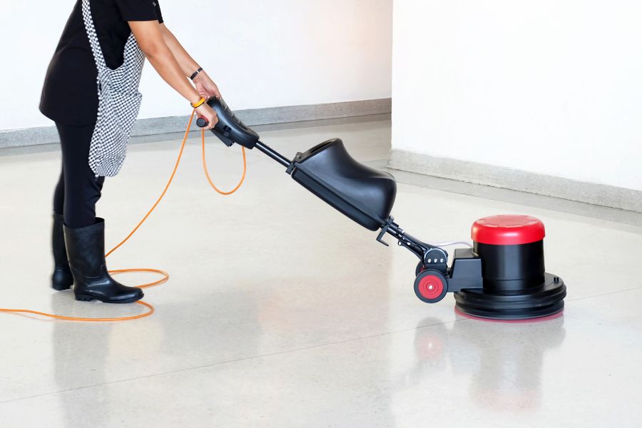 Servicio de abrillantado de terrazo en Granada - Limpiezas JJ Natoli