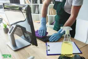 Servicio de Limpieza de oficinas en Granada